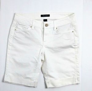Sale! White House.Black Market shorts size 0